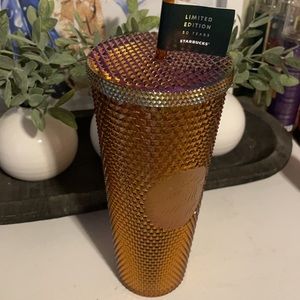 ✨Limited Edition 2021 iridescent Studded tumbler